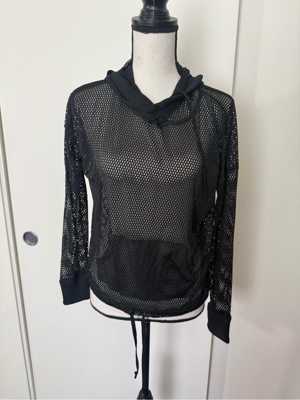🖤🏃‍♀️ Victoria's Secret Sport Mesh Hooded Long Sleeve Top 🏃‍♀️🖤